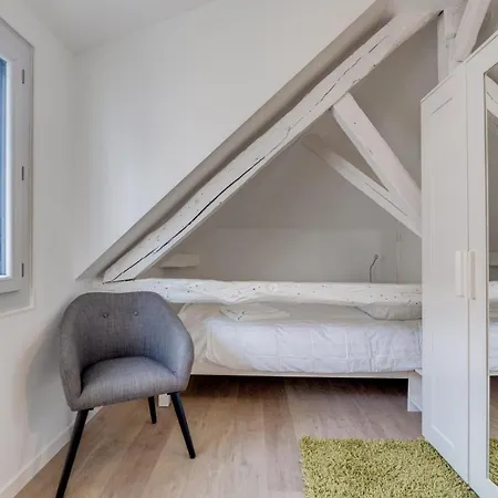 L'atypique - Echappée Sous Les Toits *